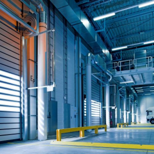 Sistema de ventilación forzada en nave industrial